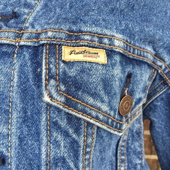 Levi Strauss Let ain’t Snow Denim Jean Jacket Christmas - Picture 5 of 9